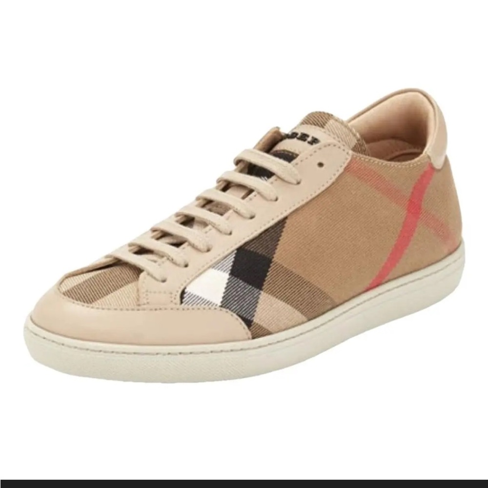 Authentic Burberry Heartfield Low Tops
